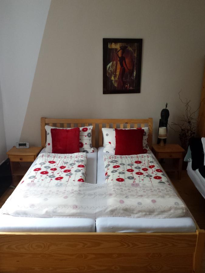 Apartment Anna Cesky Dub Buitenkant foto